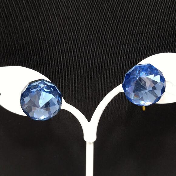 Vintage Blue Crystal Seamed Glass Earrings, Screw Backs, 1940s Jewelry - Picture 1 of 10